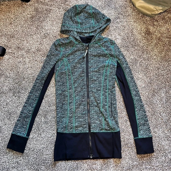 Lululemon Daily Practice Jacket Size 2 ❤️ - Picture 1 of 9